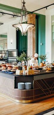 Chef cuisinier en bord de mer