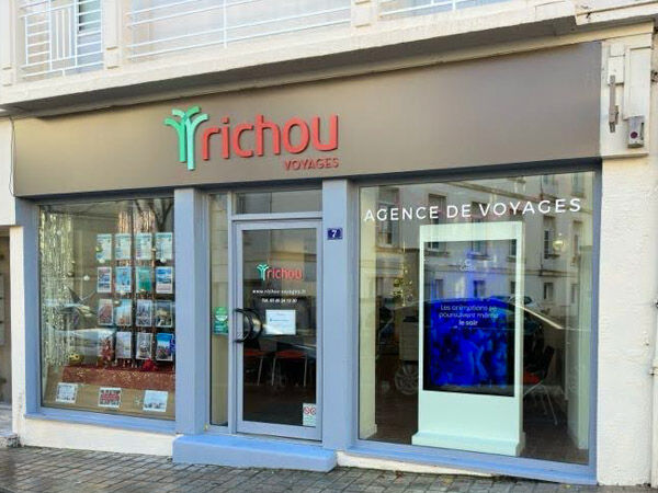 agence de voyage niort centre ville