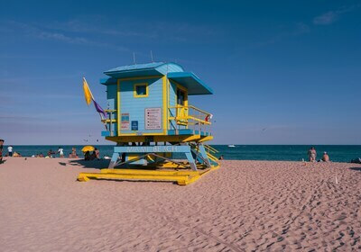 Poste de secours sur la plage