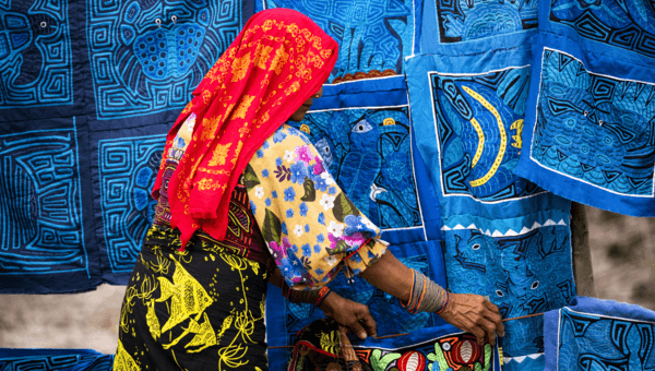 Femme au Panama