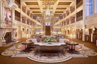 Lobby Disneyland Hotel