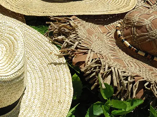 Chapeaux en paille