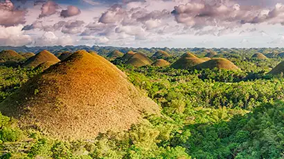 Montagnes Chocolate Hills