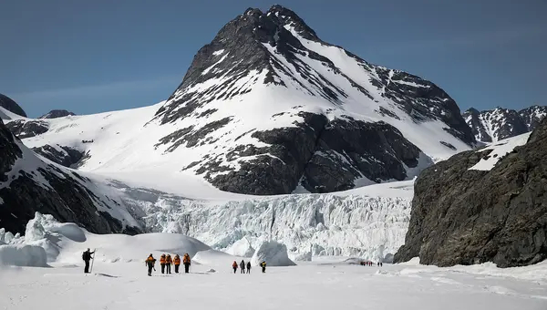 Montagnes enneigées