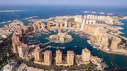 Vue aérienne de Doha avec les buildings
